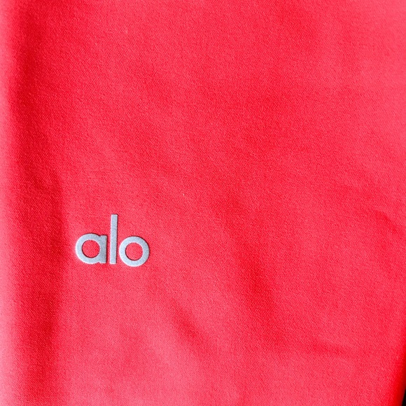 ALO Yoga Airlift Legging - Picture 9 of 10